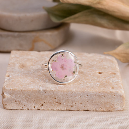 Artisan-Crafted Flower Ring – Real Flower Encased in Resin