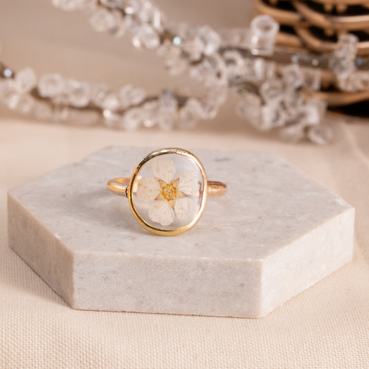 Flower Ring with Pressed Wildflowers – Handmade Design