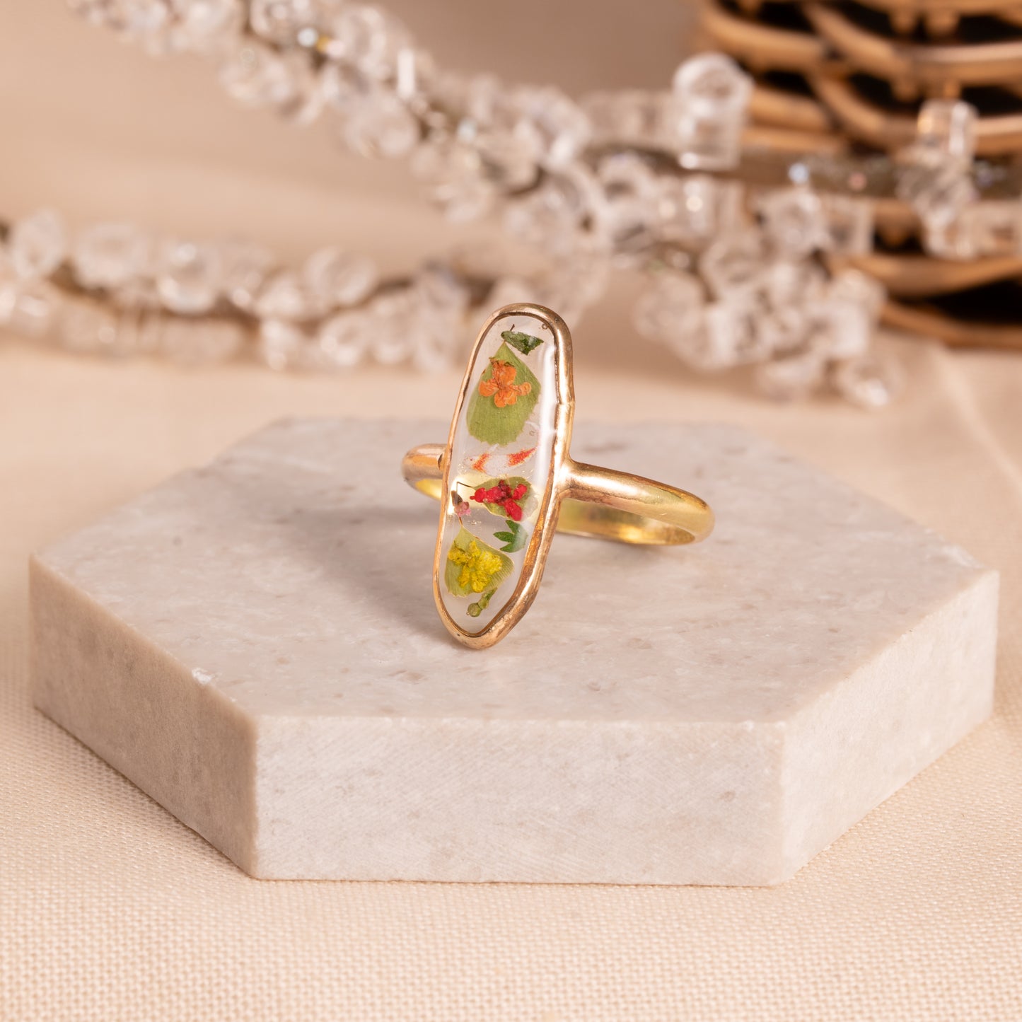 Gold-Filled Rings with Real Flowers – Handmade & Unique Gifts