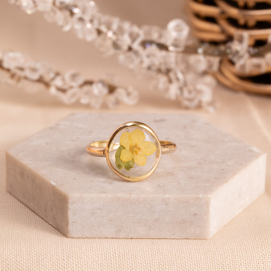 Real Pressed Floral Ring – Handmade Gold-Filled Band