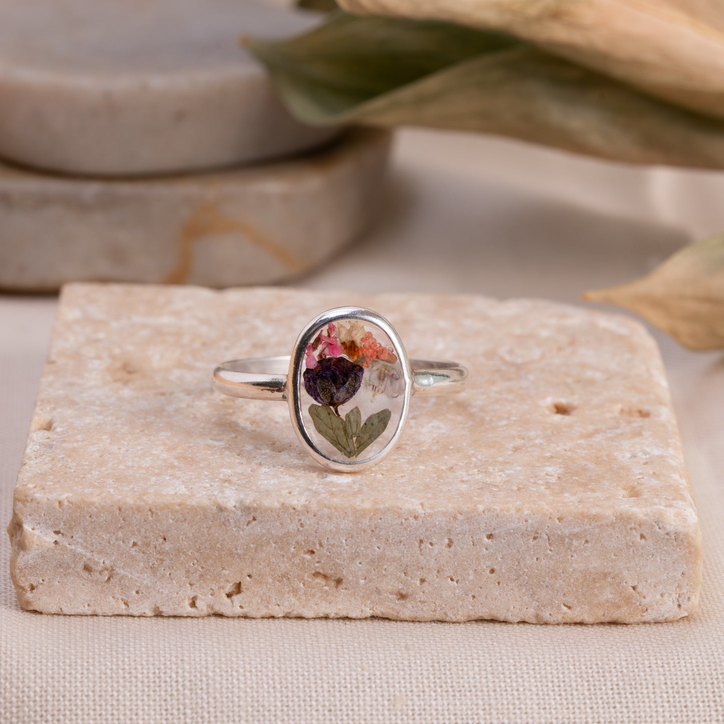 Nature-Inspired Flower Ring – Sterling Silver & Real Flower Resin Design